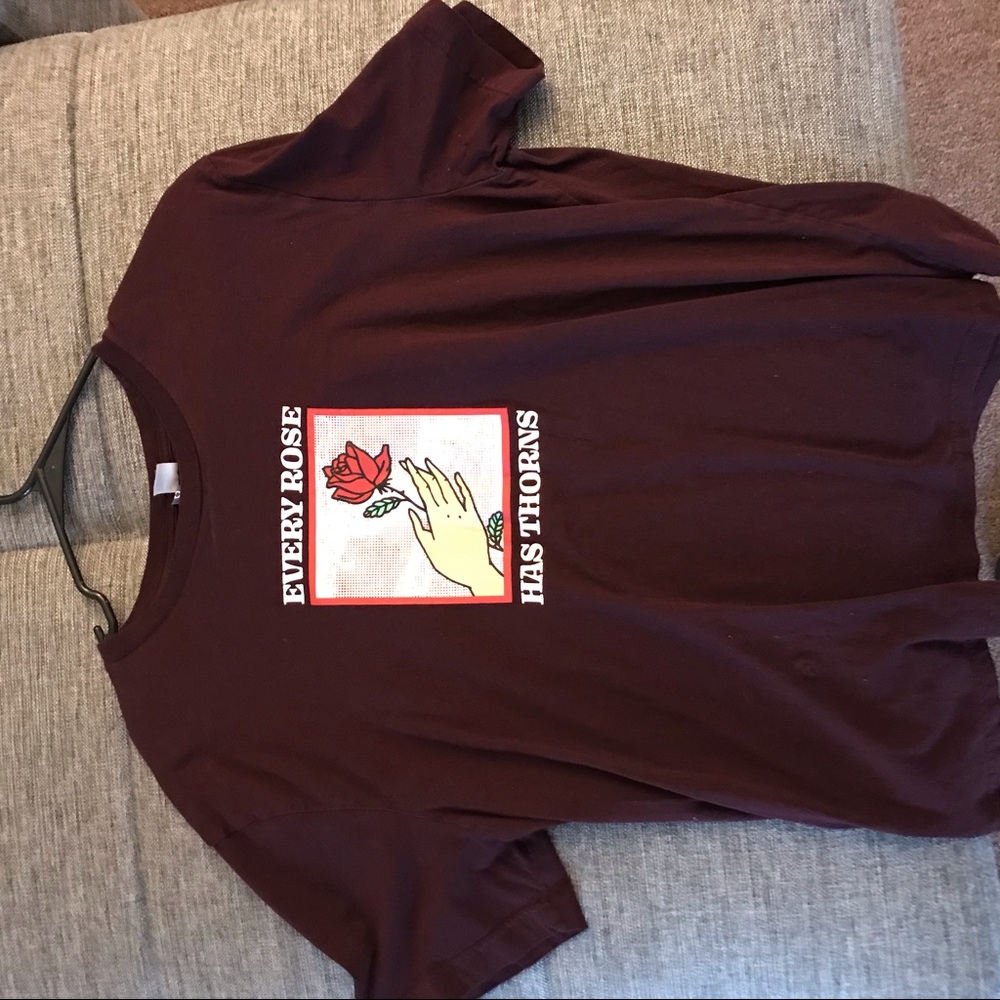 Every Rose Has Thorns ( T Shirt )